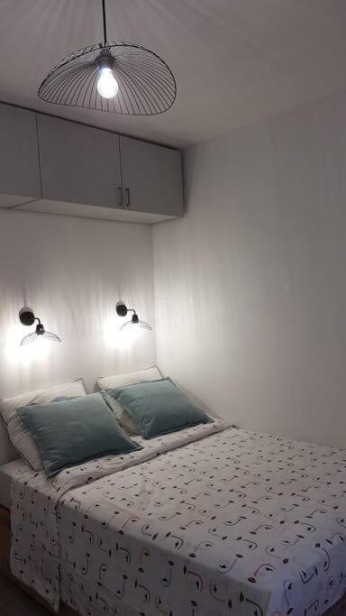 Studio Cosy, Quartier Canal Saint-Martin Paris Bagian luar foto